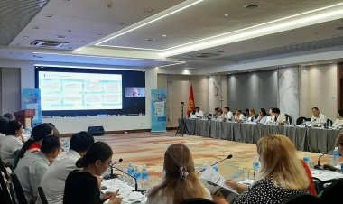 ЕЭУти Кыргызстанда Болон процессин ишке ашыруу боюнча семинарга катышты