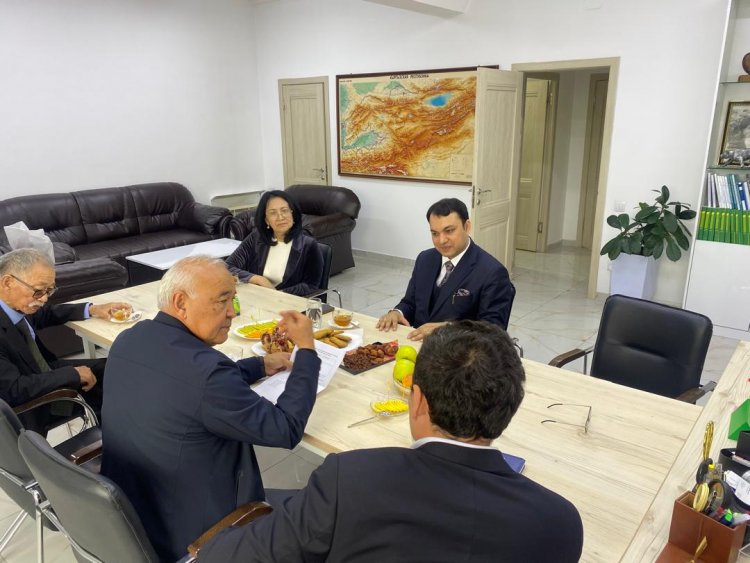 Каран Ганг посетил Евразийский международный университет