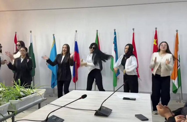 Студент, с праздником тебя!