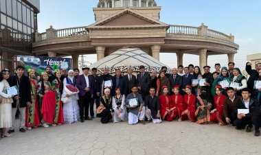 Яркое празднование Нооруз