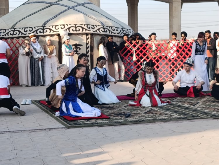 Яркое празднование Нооруз